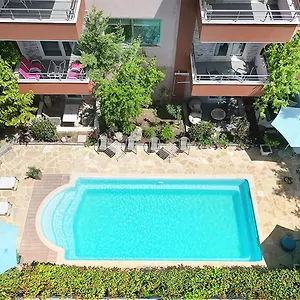 Hotel de apartamente Er.zo Summer, Kallithea (Chalkidiki)